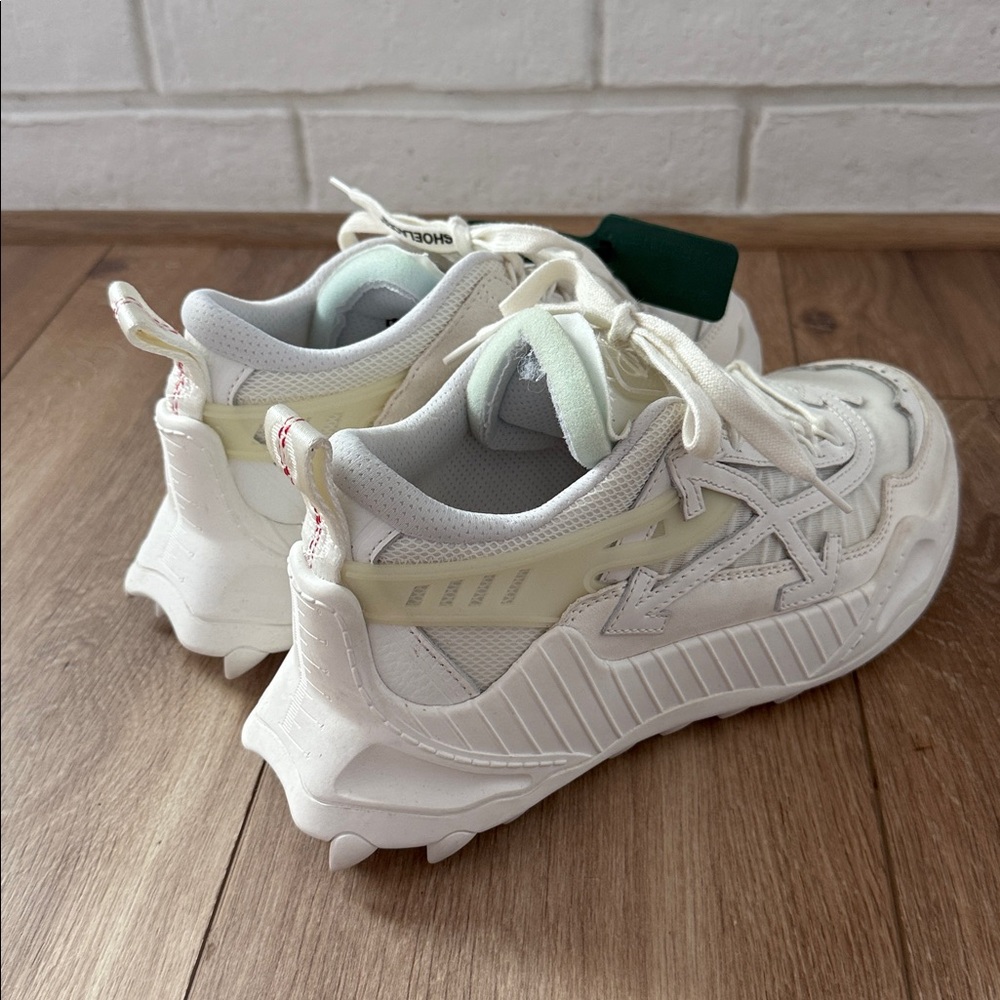 Off-White White Arrow Sneakers